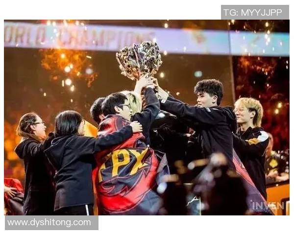 国际邀请赛特别报道：FPX从逆境中崛起的奋斗历程与荣耀时刻