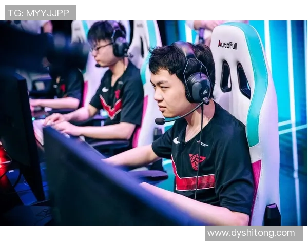 和平精英战术解析：LNG战队如何运用包夹体系取得胜利